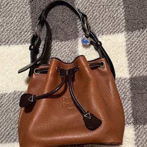 Dooney & Bourke Tote
